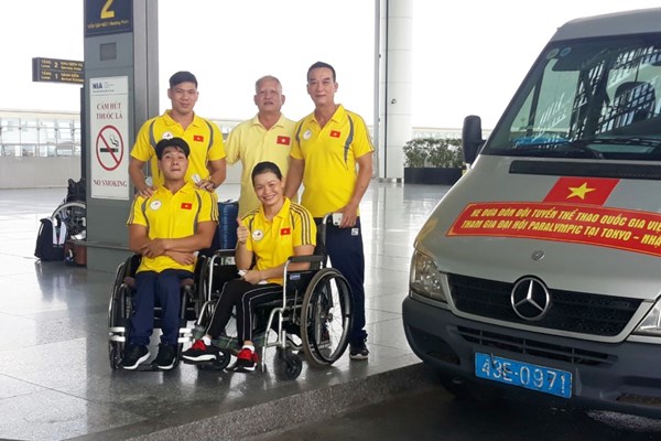 Đội Điền kinh, Cử tạ gia nhập Làng VĐV Paralympic - Anh 3