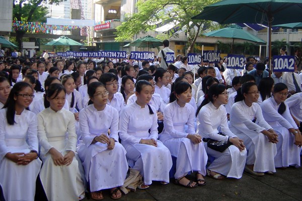 Tuyệt đối không để xảy ra tình trạng “lạm thu” đầu năm học - Anh 1