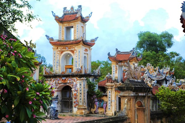 Cận cảnh ngôi đền cổ hơn 600 tuổi ở Hà Tĩnh - Anh 3