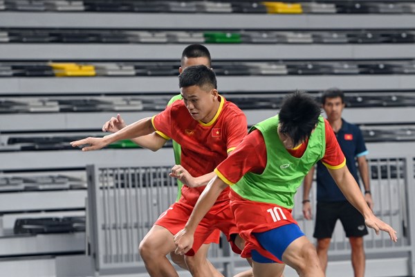 Tuyển Futsal Việt Nam tích cực chuẩn bị cho giải Tứ hùng ở Tây Ban Nha - Anh 2