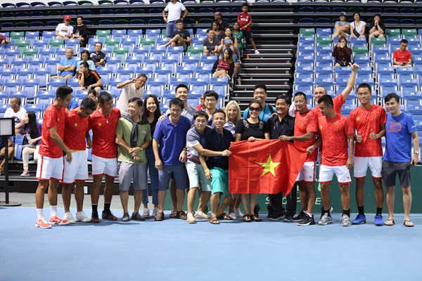 Đội tuyển quần vợt Việt Nam chuẩn bị tham dự Davis Cup - Anh 1