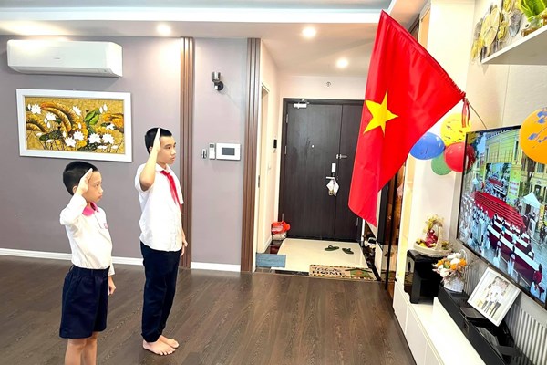 Hoc sinh ca nuoc du Le khai giang cua nam hoc dac biet - Anh 4