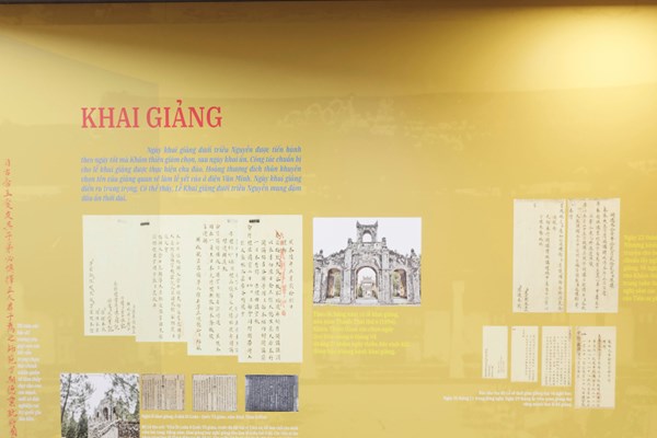 Triển lãm 3D tài liệu lưu trữ Giáo dục triều Nguyễn - vang vọng còn lại: Tìm lại vàng son một thuở - Anh 1