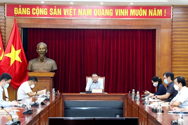 Bộ trưởng Nguyễn Văn Hùng: Chủ động xây dựng kịch bản tiếp tục ứng phó với tình hình mới - Anh 1