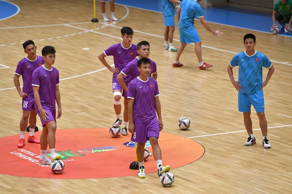 Tuyển Futsal Việt Nam nâng cao bản lĩnh, tâm lý thi đấu - Anh 2