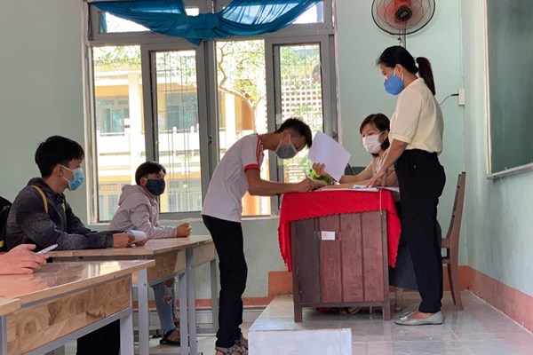 Quảng Nam: Yêu cầu Giám đốc Sở GD&ĐT giải trình việc luân chuyển giáo viên - Anh 1