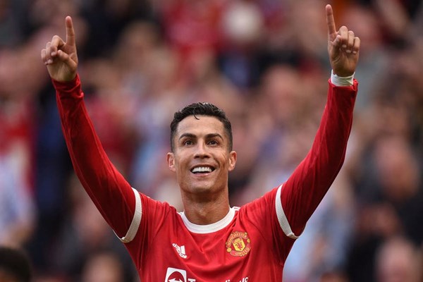 Màn ra mắt đầy cảm xúc của Ronaldo tại Man Utd - Anh 3