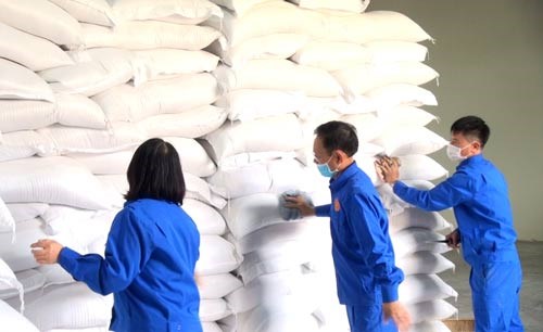 Xuất cấp gạo và hàng dự trữ quốc gia cho 3 tỉnh phòng, chống dịch Covid-19 - Anh 1