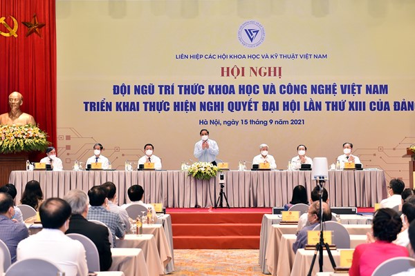 Thủ tướng dự Hội nghị đội ngũ trí thức khoa học và công nghệ Việt Nam - Anh 1