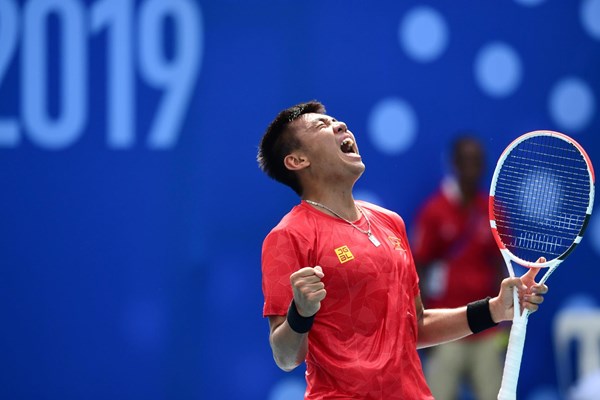 Tuyển quần vợt Việt Nam giành quyền vào trận đấu tranh vé thăng hạng Davis Cup - Anh 1