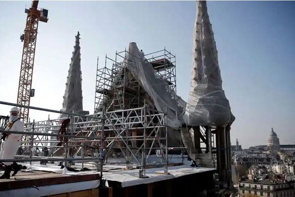Phục dựng Nhà thờ Đức Bà Paris bước vào giai đoạn cuối - Anh 1