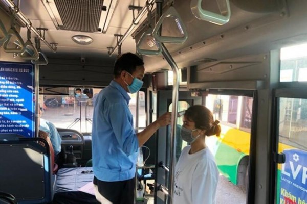 Ba giai đoạn khôi phục lại hoạt động xe buýt ở Hà Nội - Anh 1