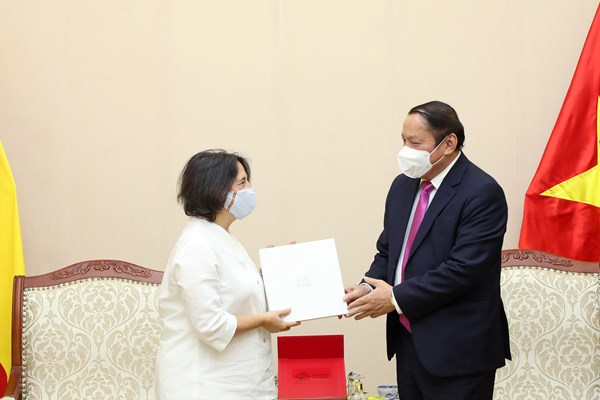 Bộ trưởng Nguyễn Văn Hùng đề nghị Tây Ban Nha hỗ trợ vaccine phòng chống Covid-19 cho Phú Quốc - Anh 3