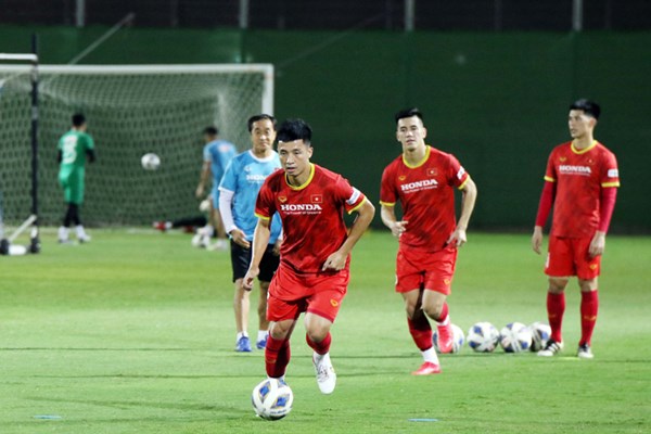 Tuyển Việt Nam nhận tin vui từ các trụ cột trước trận gặp tuyển Trung Quốc - Anh 1