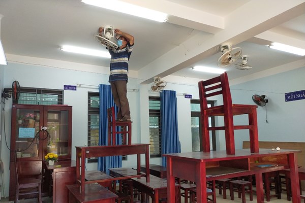Đà Nẵng: Các trường học bàn giao cơ sở vật chất, sẵn sàng đón học sinh - Anh 1