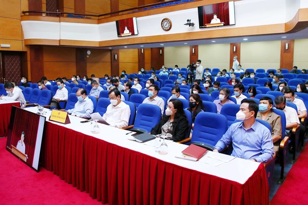 Trên 100 đại biểu Bộ VHTTDL dự Hội nghị trực tuyến thông báo nhanh kết quả Hội nghị Trung ương 4, khoá XIII - Anh 4