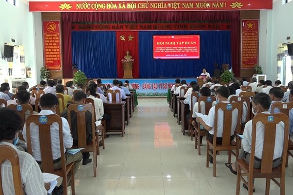 Quảng Nam: Tập huấn nghiệp vụ văn hoá cơ sở - Anh 1