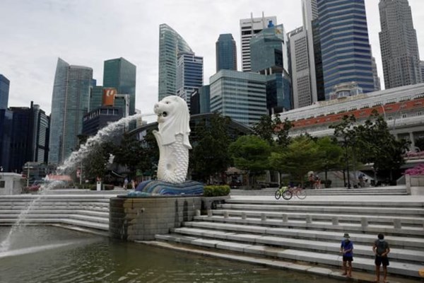 Singapore bảo dưỡng tượng Merlion - Anh 1
