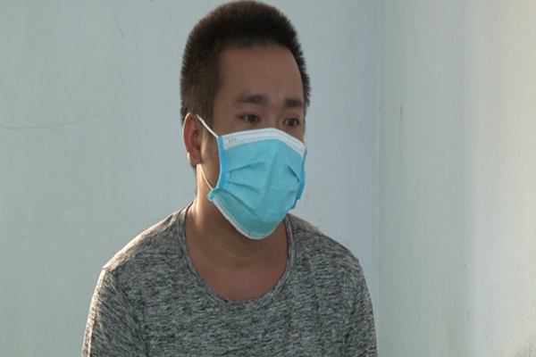 Quảng Nam: 'Con nghiện' cầm dao chém công an nhập viện - Anh 1
