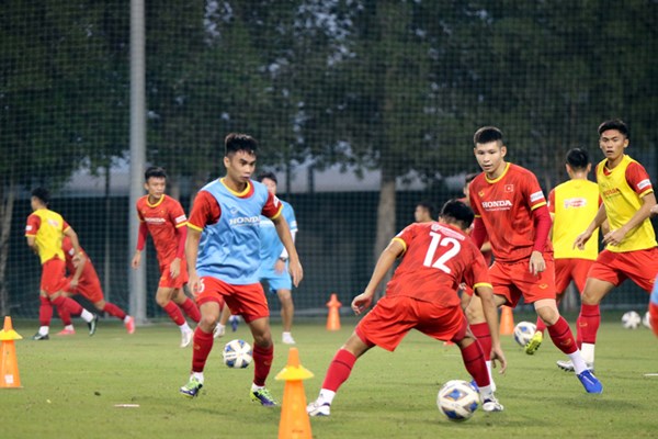 Tuyển U23 Việt Nam chuẩn bị tích cực cho trận giao hữu với U23 Kyrgyzstan - Anh 1