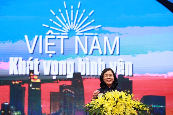 “Việt Nam - Khát vọng bình yên”- tuyên dương lực lượng y tế tuyến đầu - Anh 1