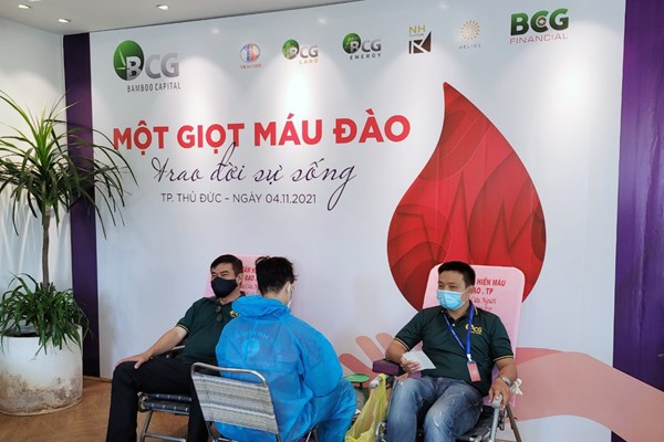 Tập đoàn Bamboo Capital tổ chức hiến máu tình nguyện - Anh 2