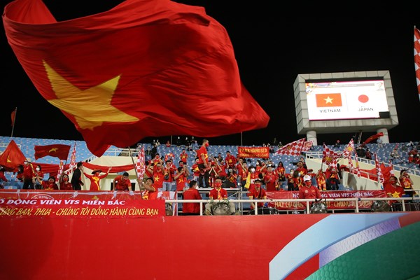 Tuyển Việt Nam thua tối thiểu Nhật Bản trên sân nhà - Anh 1