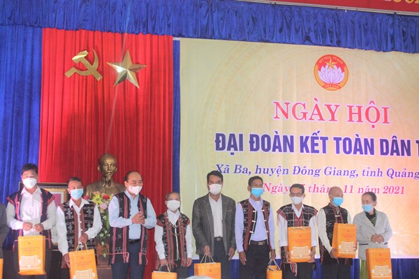 Chủ tịch nước dự Ngày hội Đại đoàn kết toàn dân tộc tại tỉnh Quảng Nam - Anh 3