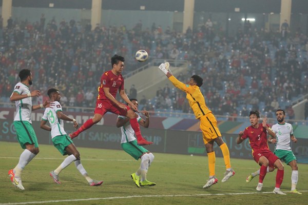 Tuyển Việt Nam lại thua tối thiểu ở vòng loại World Cup 2022 - Anh 2