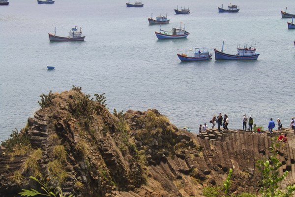 Phú Yên: Hướng đến danh hiệu “di sản” địa chất toàn cầu - Anh 1