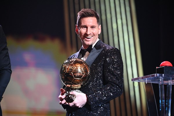 Messi lần thứ bảy đoạt Quả bóng vàng - Anh 1