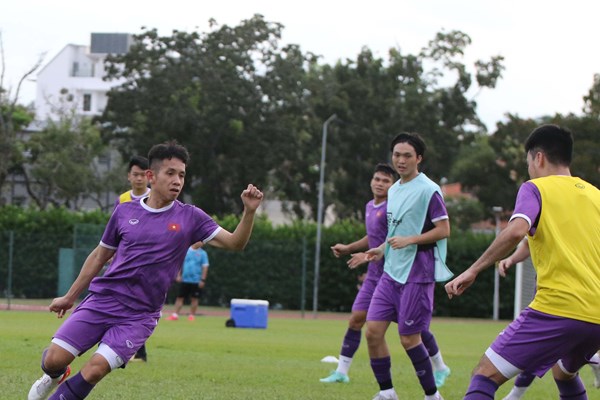 AFF Cup 2020: Tuyển Việt Nam tích cực tập luyện, chuẩn bị cho trận đấu với tuyển Lào - Anh 1