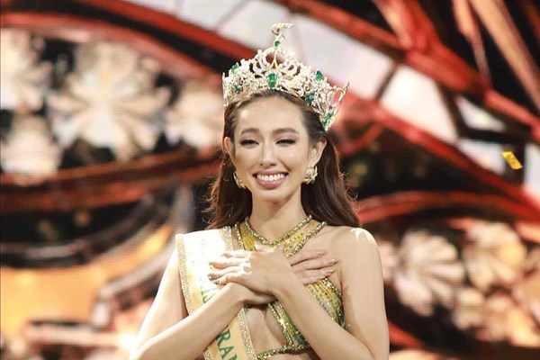 Thùy Tiên đăng quang Hoa hậu Hòa bình Quốc tế 2021 - Anh 2