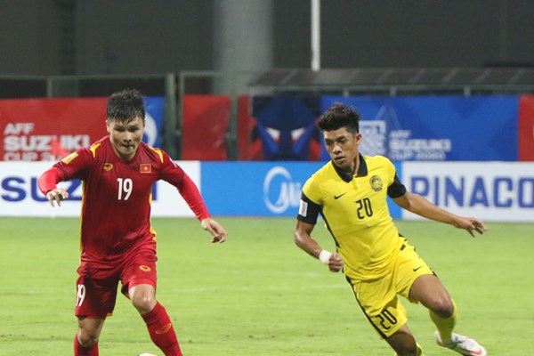 Quang Hải: Người hâm mộ luôn là động lực to lớn cho tuyển Việt Nam - Anh 1