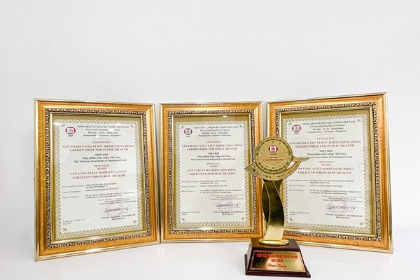 Amway Việt Nam lần thứ 9 nhận giải thưởng ‘Sản phẩm vàng vì sức khoẻ cộng đồng’ - Anh 1