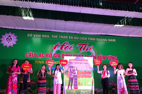 Trao giải Hội thi Gia đình phát triển bền vững Quảng Nam năm 2021 - Anh 1