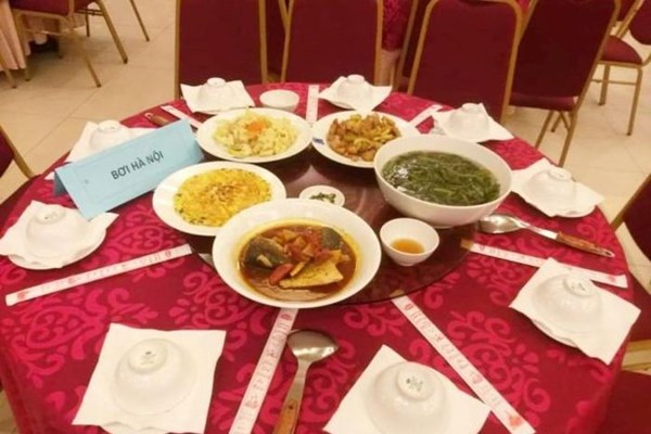 Thực hư về “bữa ăn đạm bạc' của VĐV dự giải bơi lặn tại Đà Nẵng - Anh 1