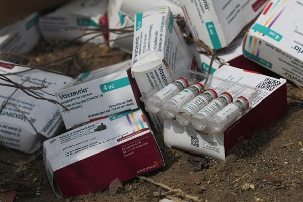 Nigeria tiêu hủy hơn 1 triệu liều vắc xin AstraZeneca - Anh 1