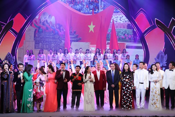 70 năm thành lập Nhà hát Ca múa nhạc Việt Nam (1951 - 2021): Những cánh chim không mỏi - Anh 1