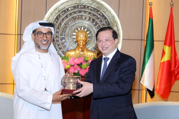 Quỹ Phát triển Abu Dhabi tìm kiếm cơ hội đầu tư tại Việt Nam - Anh 2