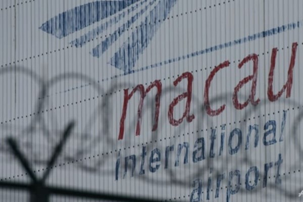 Macao cấm chuyến bay chở khách quốc tế trong 2 tuần - Anh 1
