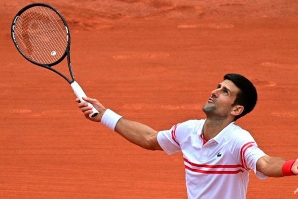 Novak Djokovic từng mắc Covid-19 - Anh 1