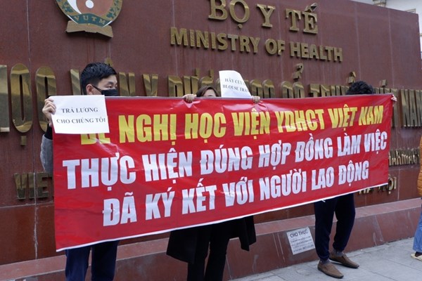 Không chỉ nhân viên y tế Bệnh viện Tuệ Tĩnh bị nợ lương - Anh 1