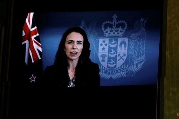 Tuân thủ hạn chế tụ tập, Thủ tướng New Zealand dừng lễ cưới của mình - Anh 1