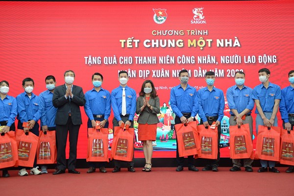 Chương trình “Tết Chung Một Nhà” do Trung ương Đoàn TNCS Hồ Chí Minh và Bia Saigon đã chính thức bắt đầu - Anh 2