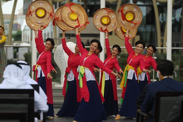 Tôn vinh văn hoá Việt Nam ở sự kiện lớn nhất hành tinh - Anh 2