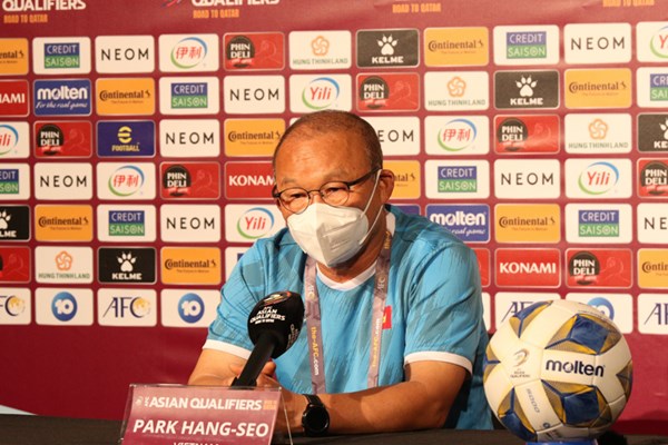 HLV Park Hang-seo: Tôi hài lòng về sự cố gắng của các cầu thủ - Anh 1
