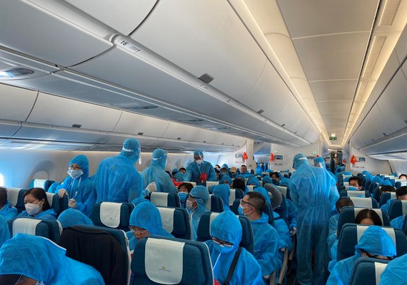 Khẩn trương cấp phép cho hãng hàng không nước ngoài chở công dân Việt Nam về nước - Anh 1