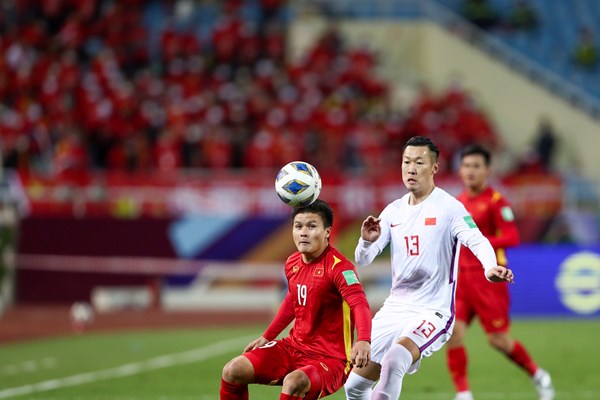 Tuyển Việt Nam thắng đậm tuyển Trung Quốc trong ngày mùng 1 Tết - Anh 1