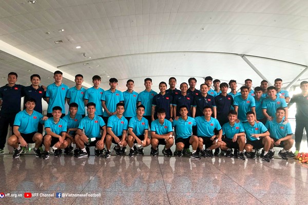 Tuyển U23 Việt Nam lên đường sang Campuchia dự giải Đông Nam Á - Anh 1